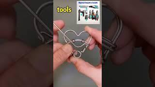 A creative love style handmade  wire keychain production video tutorial