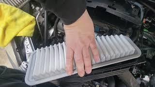 How To Change Engine Air Filter / 2002 Toyota RAV 4 / Super Easy & Quick!  