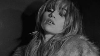 Suki Waterhouse - Dream Woman (Official Video)