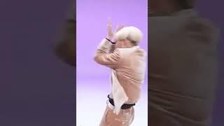 when hongjoong dances with feeling and passion #hongjoong #ateezshorts