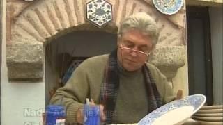 El Yapımı (Handmade) - İznik Çinileri (The Iznik Tiles)