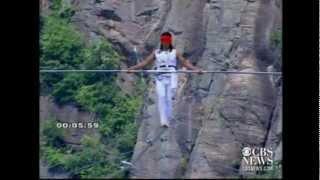 Chinese tightrope walker falls