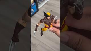 Posing the MAFEX Wolverine (REPOST) #actionfigures #mafex #wolverine #figureposing #marvel #deadpool