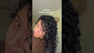 enhance curl pattern by squishing #curlyhair #curly #australia #curlyhairroutine