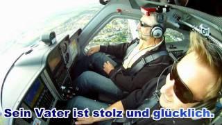 Dennis überrascht seinen Vater mit seiner Pilotenlizenz - https://www.flugschule-followme.com/