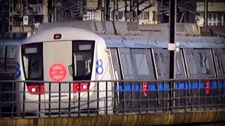 Delhi Metro Gracefully Curving on the Blue Line!