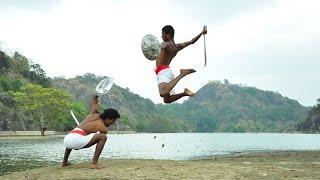 Kalaripayattu Training - Sword fight training & techniques .