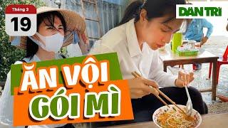 Thủy Tiên ăn vội bát mì rồi lại đi quyên góp từ thiện giúp bà con miền Tây