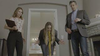 Santa Clarita Diet (season 1): Sheila Hammond throws up