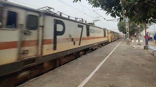 P7 fonted GZB WAP7 30412 with legendary Netaji Express is blasting through Janai Road