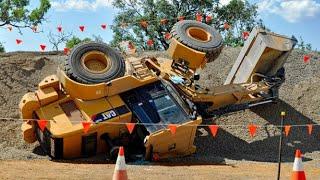 20 Dangerous Excavator & Bulldozer Operation Skills | Rescuing Heavy Equipment Stuck in Deep Mud