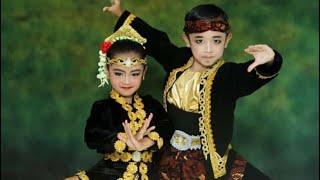 Jaipong Aduh Manis AUREL & GHIFARI Kelas 2 dan 3 SD