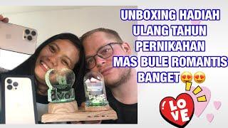 Unboxing hadiah ulang tahun pernikahan mas bule romantis banget #kawincampur #unboxing