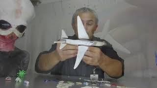 Modelando un Mundo Mejor Aldo Sanchez Haciendo un Avion de Plastilina Making an airplane