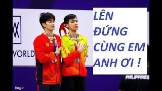 Kình ngư Hưng Nguyên và Kim Sơn đứng chung bục nhận huy chương SEA Games