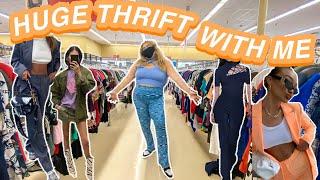thrift with me for *FALL 2021 TRENDS* on a SALE DAY!