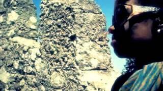 Video Blog - Nivea Soares no Castelo dos mouros em Portugal .