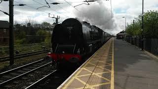 #Railways | 46233 Duchess of Sutherland at speed