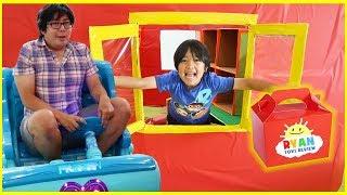 Ryan Pretend Play Drive Thru on Kids Power Wheels Ride on Car!!!