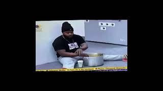 #BBNaija: Rare Video of WhiteMoney Eating From The Pot