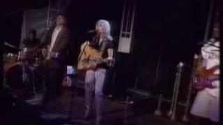 Emmylou Harris - I Ain't Living Long Like This.