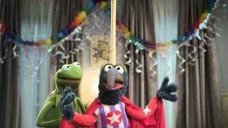 Gonzo Stunt Spectacular | Kermit's Party | The Muppets