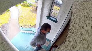 VPD release surveillance footage of doorstep scam | Vancouver Sun