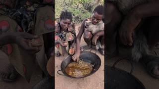 This is So incredible See how bushmen couple cooking their traditional food middle of forest #food