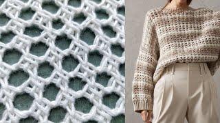 Large mesh knitting based on Cucinelli's jumper