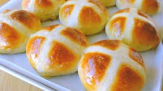 Hot Cross Buns | Mango Coconut Hot Cross Buns