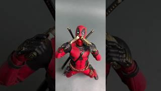 Posing session: Hot Toys Marvel Studios Deadpool & Wolverine - Deadpool #deadpool #marvel #hottoys