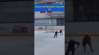 Hockey defenseman training U8