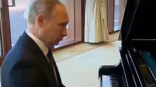 Putin plays spiderman 2 pizza theme