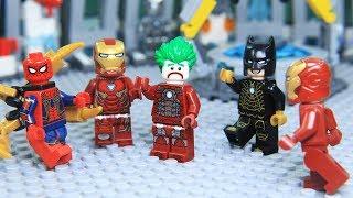 Lego IRON MAN's ARMOR was Stolen by JOKER