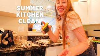 Summer Time Quick Clean | HOMEMAKER LIFE |