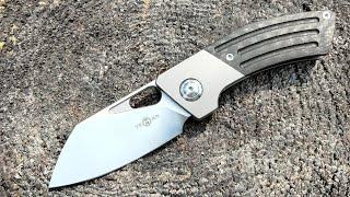 TwoSun TS154 Black/Gray Titanium Handle Knife ~ IS THERE AN EKKO IN HERE?