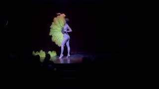 My Only Fans act, Sucre d'Orge burlesque fan dance