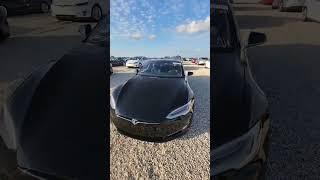 Много утопленных автомобилей Tesla  на страховом  аукционе  Copart