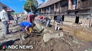 Deadly Indonesian floods include cold lava flow from Mount Marapi