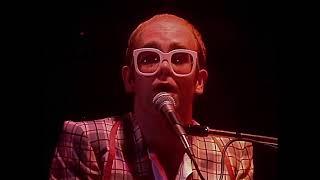Elton John - Don't Let The Sun Go Down On Me (Live at the Playhouse Theatre 1976) HD *Remastered