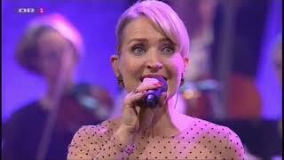 Julekalender-medley - DR Børnekoret, Annette Heick, Jimmy Jørgensen & Caroline Castel