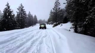 80 series Land Cruiser in the snow