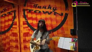 Corso di Chitarra a Milano - Mattia Dambrosio - Funky Town Music Academy