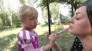 Princess Costumes & Kids Makeup Pretend Play Beauty Salon with Paints & Real Princess Dresses