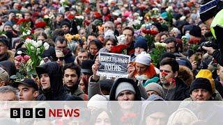 Alexei Navalny funeral held in Moscow | BBC News