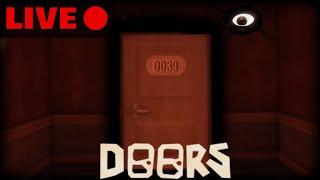 The SCARIEST GAME IN ROBLOX - Doors