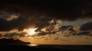 Relaxing Ambient Maori Music with Beautiful Sunset on the Beach - Healing Meditation Music