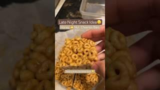 Late Night Snack IdeasCereal Bars.Breakfast Bars.Easy late night snack.#latenightsnacks #cheerios