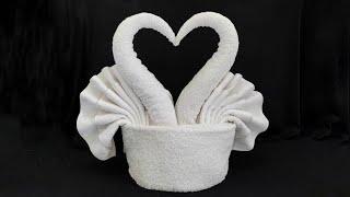 Kissing Swan Towel art | Swan towel folding