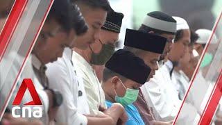 Muslims in Indonesia mark Ramadan amid unprecedented COVID-19 lockdown